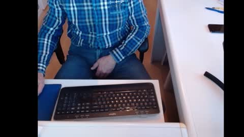 Snapshot of dutchpornking2 chatting on 01.17.25 dutchpornking2 online show from 01.17.25