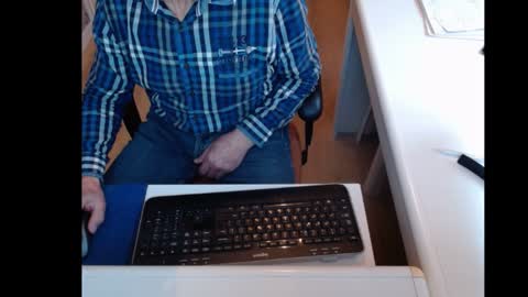 Snapshot of dutchpornking2 chatting on 01.21.25 dutchpornking2 online show from 01.21.25