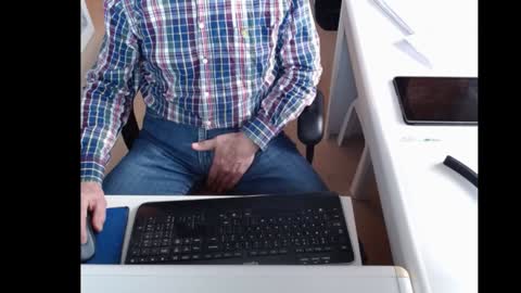 Snapshot of dutchpornking2 chatting on 01.22.25 dutchpornking2 online show from 01.22.25