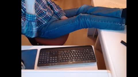 Snapshot of dutchpornking2 chatting on 02.17.25 dutchpornking2 online show from 02.17.25