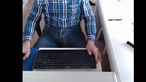 Snapshot of dutchpornking2 chatting on 02.25.25 dutchpornking2 online show from 02.25.25