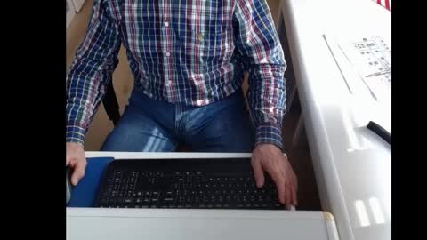 Snapshot of dutchpornking2 chatting on 03.02.25 dutchpornking2 online show from 03.02.25