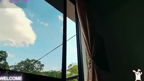 Snapshot of dwayne_brown chatting on 10.19.25 dwayne_brown online show from 10.19.25