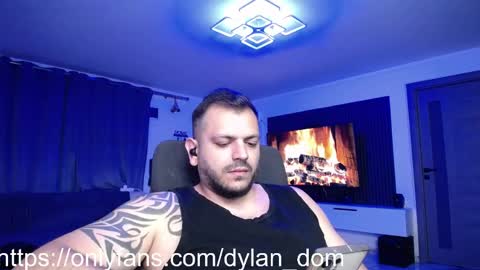 Dylan Dom  online show from 05.01.26