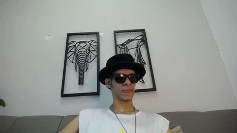 dylan_scotts online show from 10.03.25