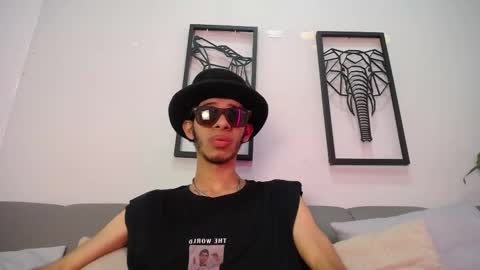 dylan_scotts online show from 11.08.25