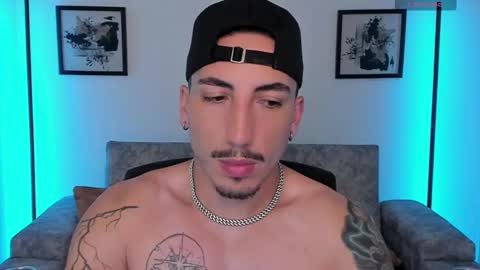 Snapshot of dylan_spencer chatting on 10.15.25 Bryan model independient online show from 10.15.25