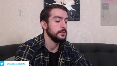Snapshot of dylan_starxx chatting on 12.17.24 Dylan online show from 12.17.24