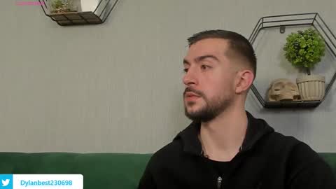 Snapshot of dylan_starxx chatting on 10.06.25 Dylan online show from 10.06.25