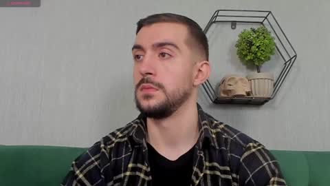 Snapshot of dylan_starxx chatting on 10.06.25 Dylan online show from 10.06.25