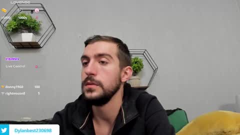 Snapshot of dylan_starxx chatting on 11.03.25 Dylan online show from 11.03.25