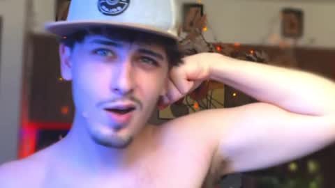 Snapshot of dylandaniel69 chatting on 10.02.25 Dylan Daniel 7.8 online show from 10.02.25