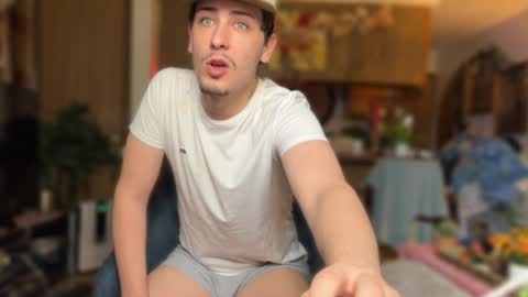 Snapshot of dylandaniel69 chatting on 10.13.25 Dylan Daniel 7.8 online show from 10.13.25