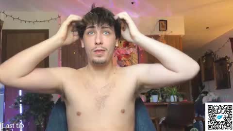 Snapshot of dylandaniel69 chatting on 11.02.25 Dylan Daniel 7.8 online show from 11.02.25