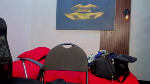 Snapshot of dylanguss chatting on 10.09.25 dylanguss online show from 10.09.25