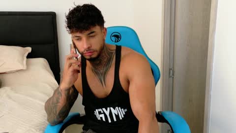 Snapshot of dylanrivera_ chatting on 05.10.26 Dylan Rivera online show from 05.10.26