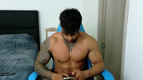 Snapshot of dylanrivera_ chatting on 05.20.26 Dylan Rivera online show from 05.20.26