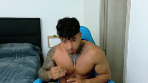Snapshot of dylanrivera_ chatting on 05.28.26 Dylan Rivera online show from 05.28.26