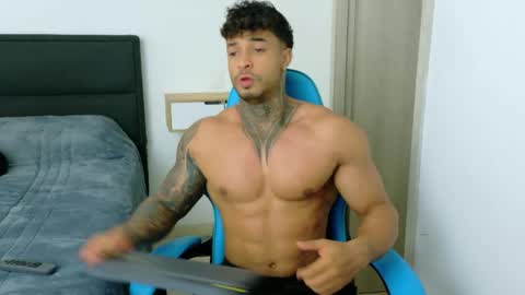 Snapshot of dylanrivera_ chatting on 06.03.26 Dylan Rivera online show from 06.03.26