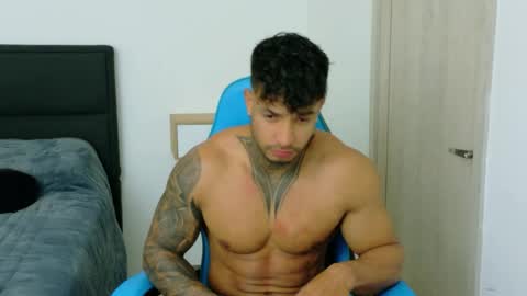 Snapshot of dylanrivera_ chatting on 06.10.26 Dylan Rivera online show from 06.10.26