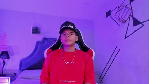 dylanroyce_ online show from 06.02.26