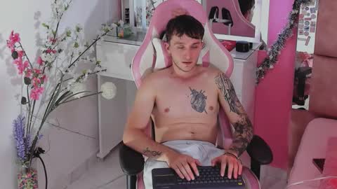 ---DYLAN--- online show from 12.18.25