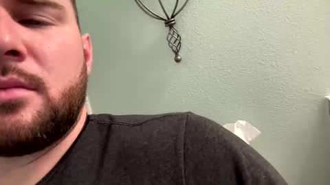 eaeyboi2222 online show from 11.15.25