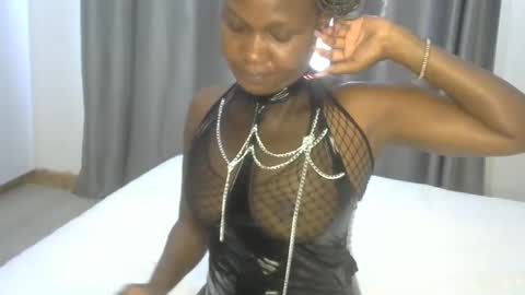 east_queen online show from 01.03.25