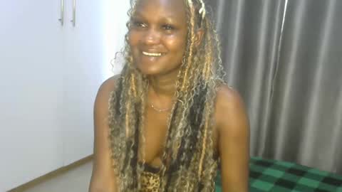 east_queen online show from 01.16.25