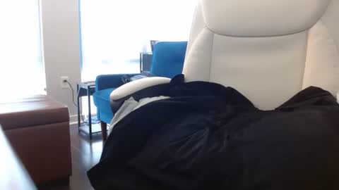 Snapshot of eastcoastguy776 chatting on 10.11.25 eastcoastguy776 online show from 10.11.25