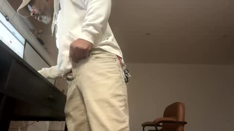 Snapshot of easternjerk chatting on 10.24.25 easternjerk online show from 10.24.25