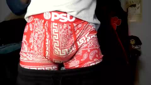 Snapshot of easybreezy20 chatting on 02.15.26 TWITTER INSTAGRAM easybreezy20 ONLINE 1230 AM TO 7AM online show from 02.15.26