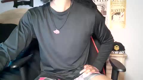 TWITTER   INSTAGRAM    easybreezy20   ONLINE 1230 AM TO 7AM online show from 04.12.26