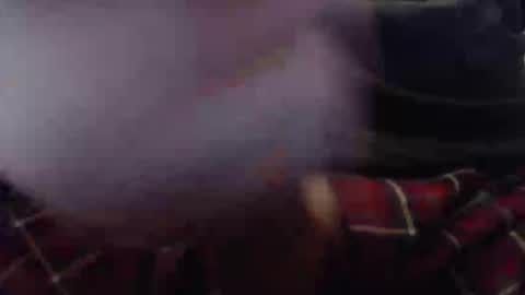 Snapshot of eat_a_peach2 chatting on 10.20.25 eat_a_peach2 online show from 10.20.25