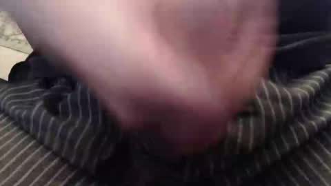 Snapshot of eat_a_peach2 chatting on 10.22.25 eat_a_peach2 online show from 10.22.25