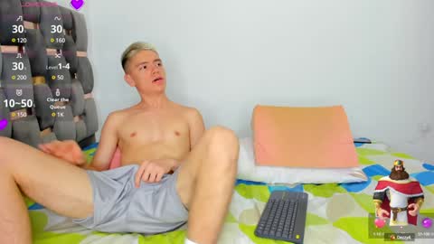 INDEPENDENT MODELS online show from 01.08.25