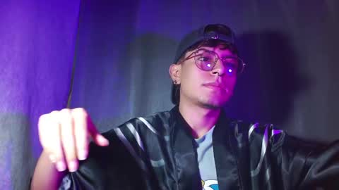 Snapshot of eather_luxury chatting on 01.12.25 eather_luxury online show from 01.12.25