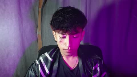 Snapshot of eather_luxury chatting on 02.15.25 eather_luxury online show from 02.15.25