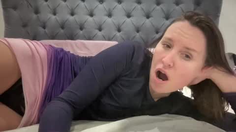 Snapshot of eatmypie69 chatting on 02.10.25 Nadia Ferreira online show from 02.10.25