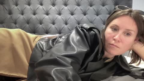 Snapshot of eatmypie69 chatting on 10.12.25 Nadia Ferreira online show from 10.12.25