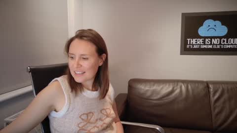 Nadia Ferreira  online show from 03.18.26