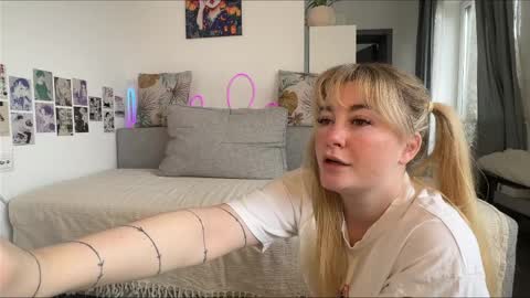 Custom content and video calls are available as well  online show from 04.06.26