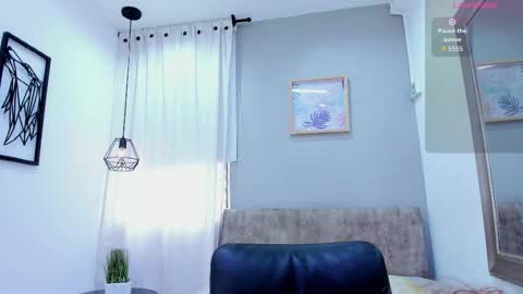 Snapshot of ebbafernandez1_ chatting on 10.22.25 online show from 10.22.25