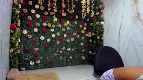 Ebony online show from 04.14.26