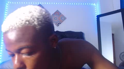 Snapshot of ebonny_stallion chatting on 12.04.24 Chris Palaz online show from 12.04.24