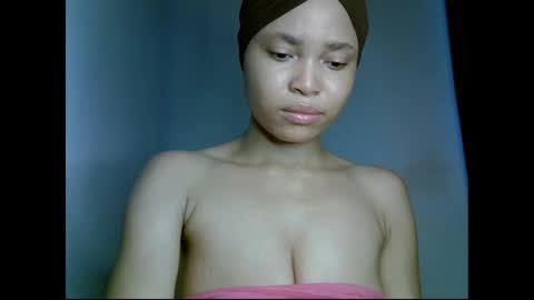 Snapshot of ebony_badgurl chatting on 05.15.26 Ebony badgurl online show from 05.15.26