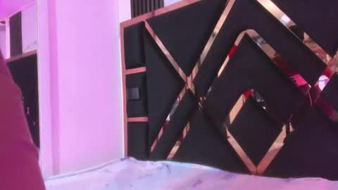 Luci  online show from 09.12.25