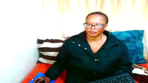 Snapshot of ebony_bloom69 chatting on 08.03.26 ebony_bloom69 online show from 08.03.26