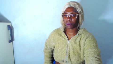 Snapshot of ebony_chayna chatting on 12.12.24 chayna smith online show from 12.12.24