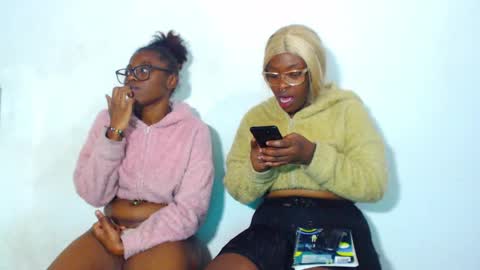 Snapshot of ebony_chayna chatting on 12.15.24 chayna smith online show from 12.15.24